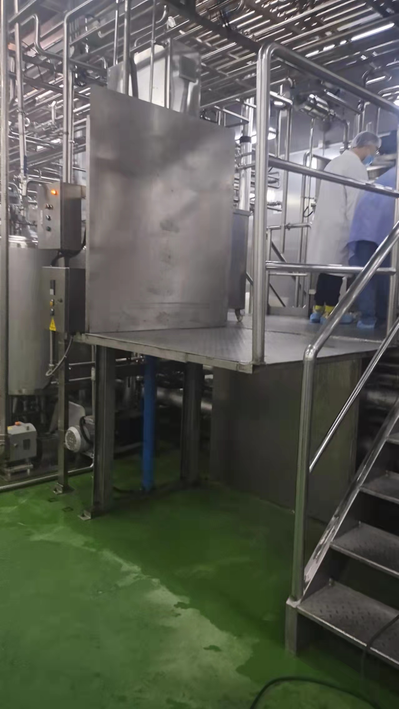 不銹鋼升降平臺(圖5) 不銹鋼升降平臺(圖5)