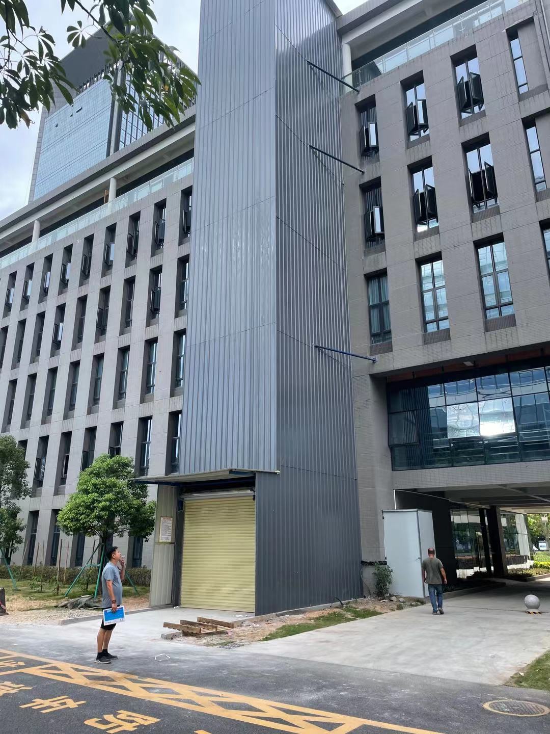 液壓導(dǎo)軌式升降平臺(tái)(圖9) 液壓導(dǎo)軌式升降平臺(tái)(圖9)