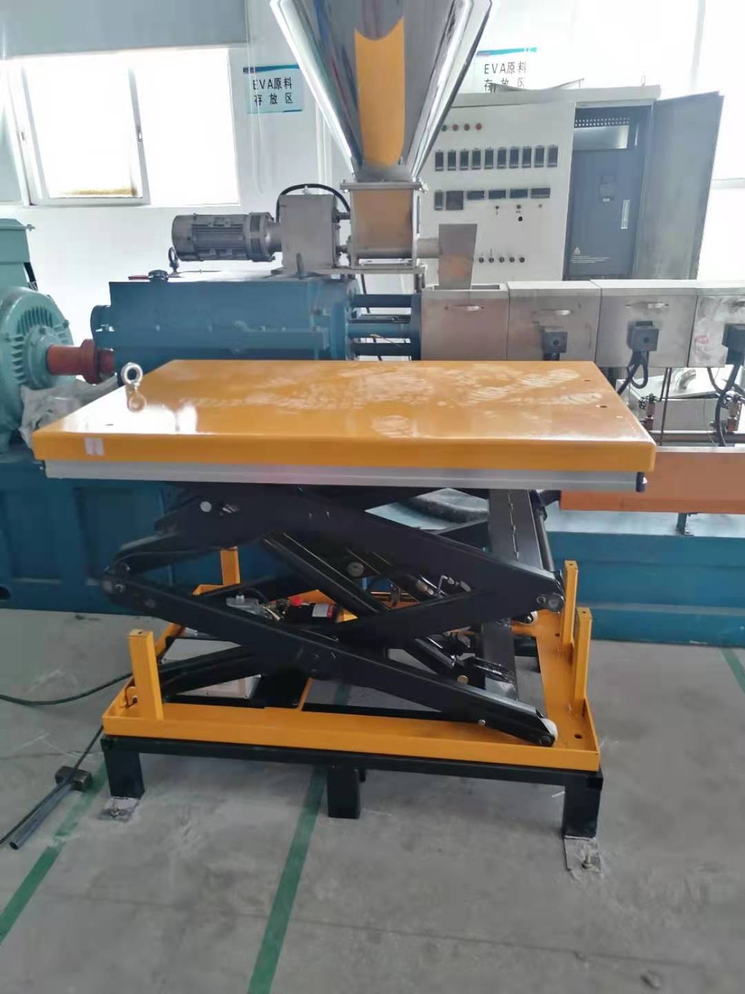 剪叉升降平臺(tái)案例(圖6) 剪叉升降平臺(tái)案例(圖6)