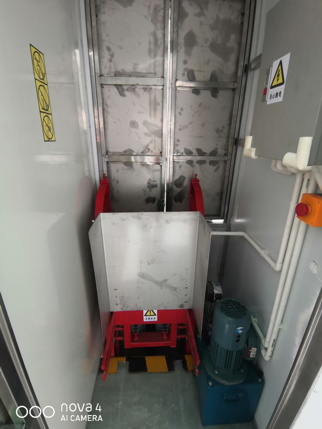 升降平臺(tái)案例合集(圖3) 升降平臺(tái)案例合集(圖3)