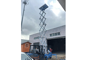 東莞升降機(jī)廠家告訴你固定式升降機(jī)如何進(jìn)行安全檢驗(yàn)？